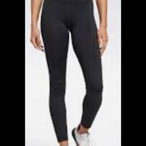 Reebok yoga pants size small